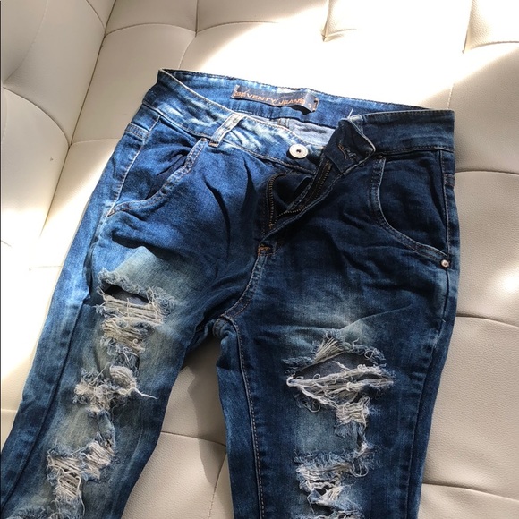 Cute stretchy jeans distressed - Picture 2 of 3